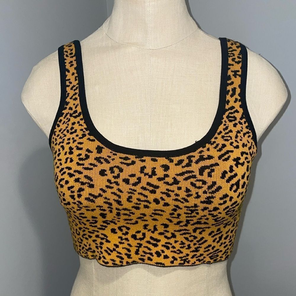 Hera Collection Sweater Crop Top Size S